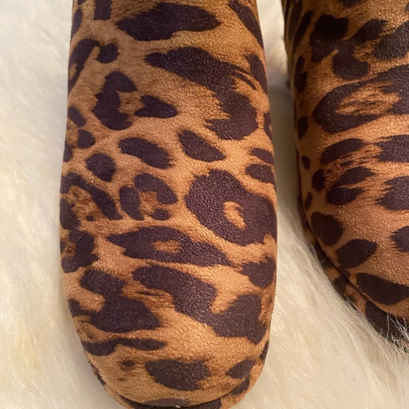 Leopard Micro Booties - Picture 5 of 9